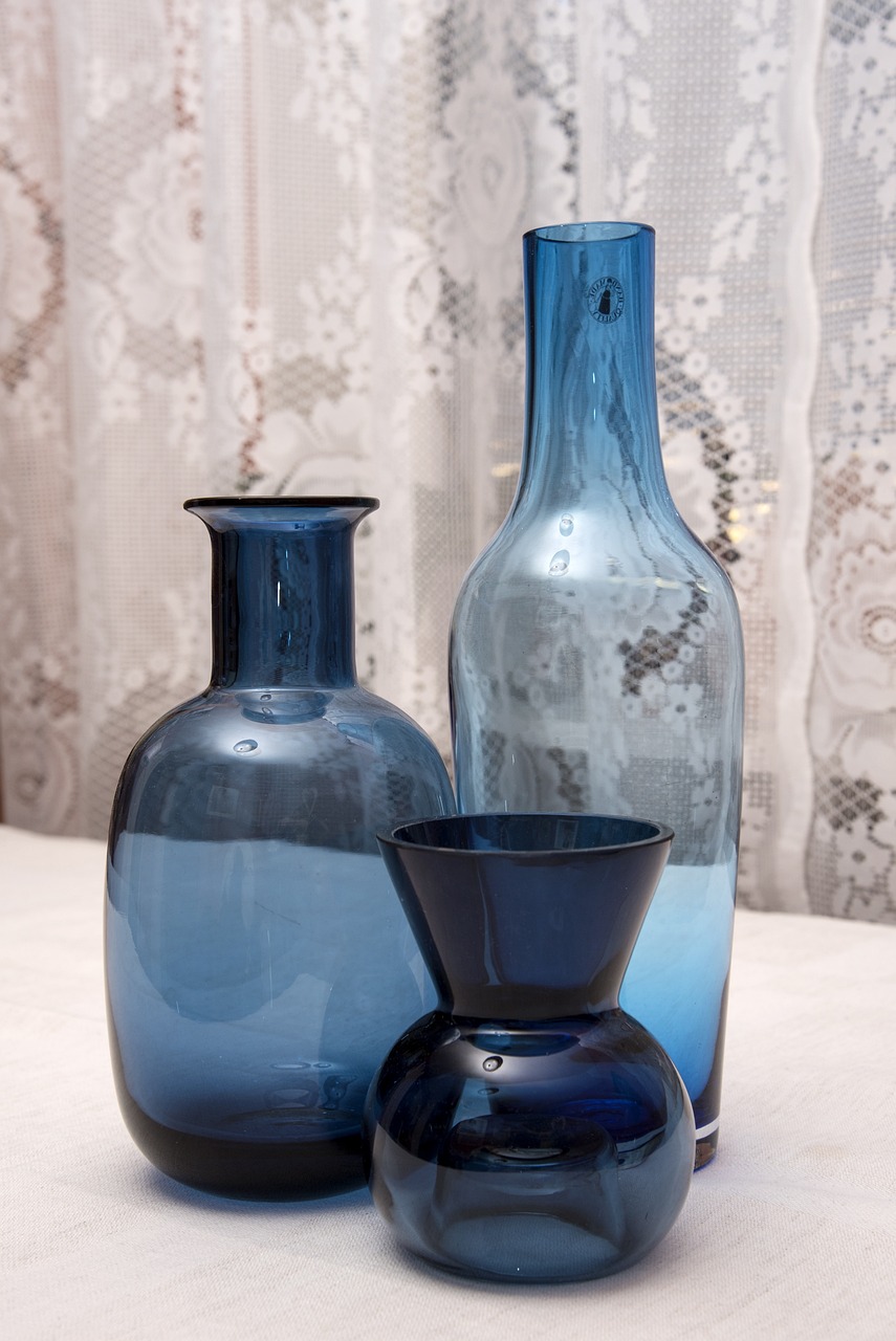 container, bottle, vases-3284432.jpg